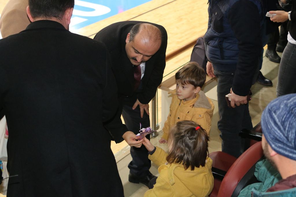 FATİH METİN'DEN DEV ADAMLARA DESTEK