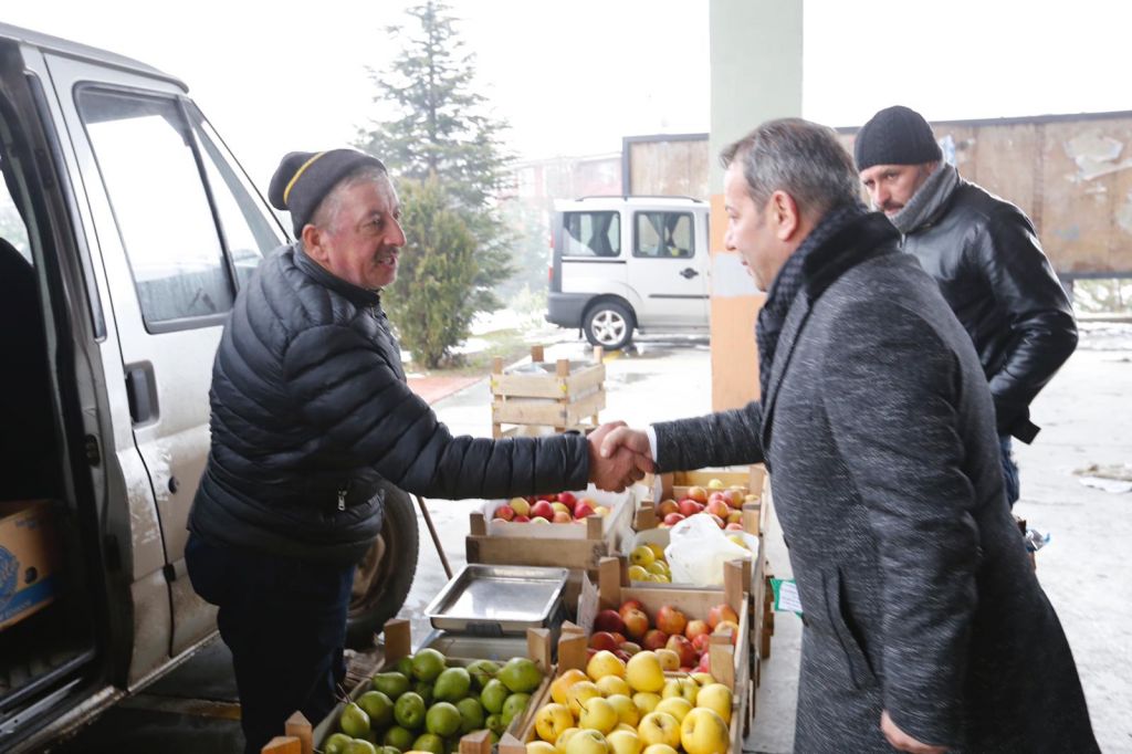 PAZAR YERLERİNDE SOĞUĞA ÖNLEM