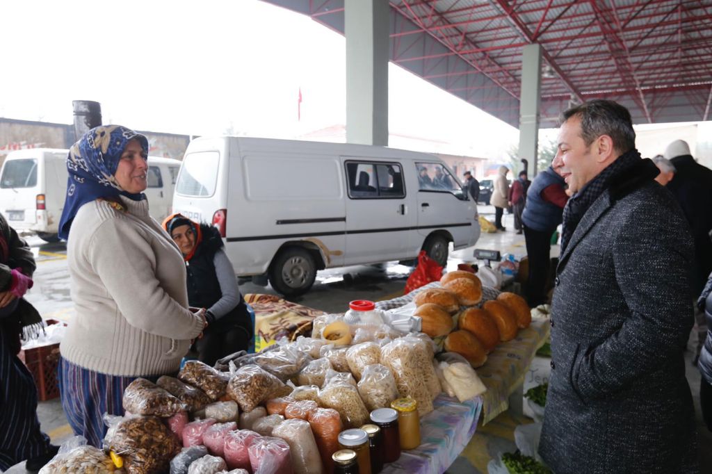 PAZAR YERLERİNDE SOĞUĞA ÖNLEM