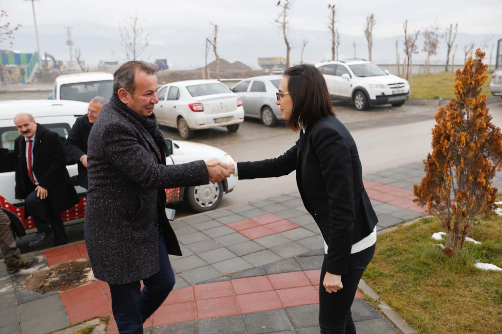 TANJU ÖZCAN: "PARTİ AYRIMI YAPILMAYACAK"