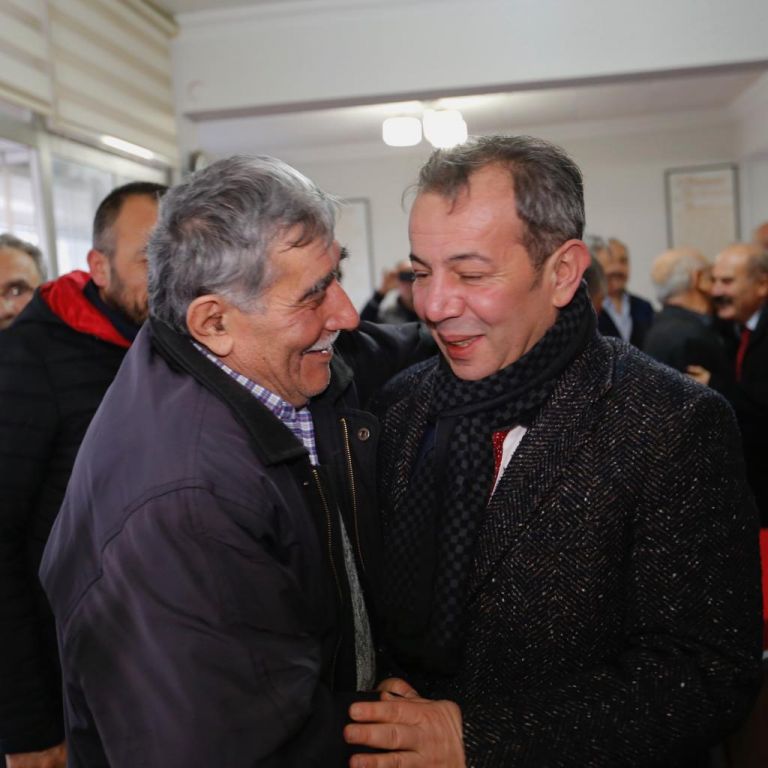 TANJU ÖZCAN: "WHATSAPP HATTINDAN BİZE ULAŞIN"