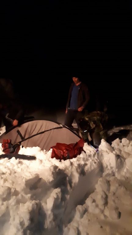 Yaylada mahsur kalan 3 kişi kurtarıldı