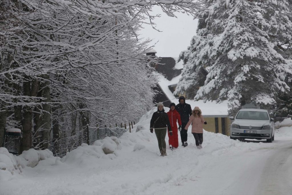 Abant'ta yarıyıl tatili yoğunluğu
