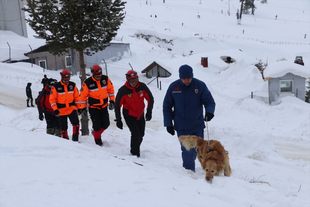 JÖAK ve JAK timlerinden gerçeği aratmayan tatbikat