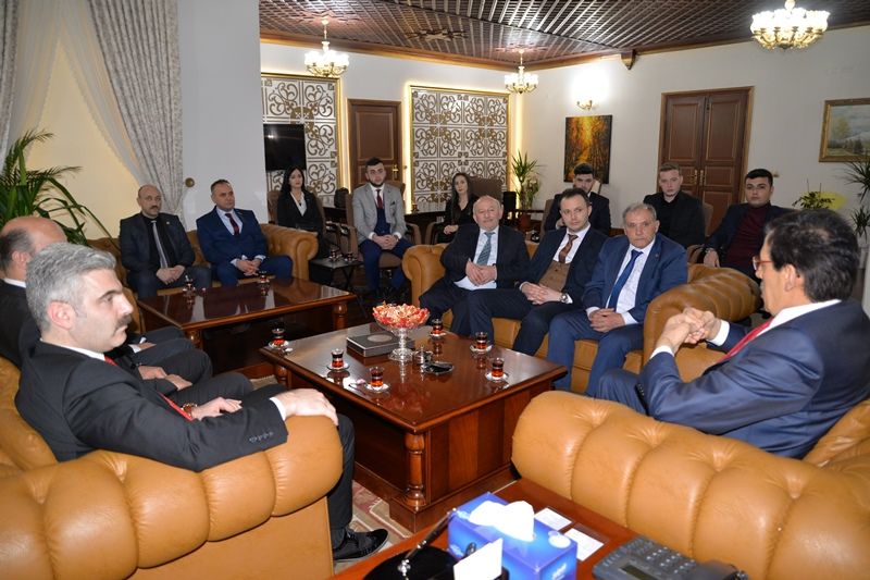 MHP HEYETİNDEN VALİ ÜMİT'E ZİYARET