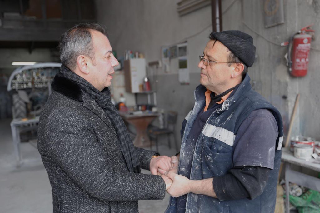 SANAYİDE TANJU ÖZCAN'A BÜYÜK DESTEK