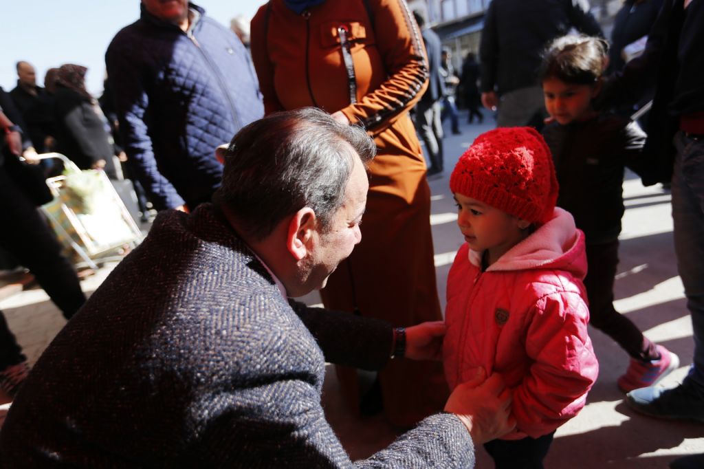 TANJU ÖZCAN: "HEM ESNAF HEM DE VATANDAŞLAR DERTLİ"