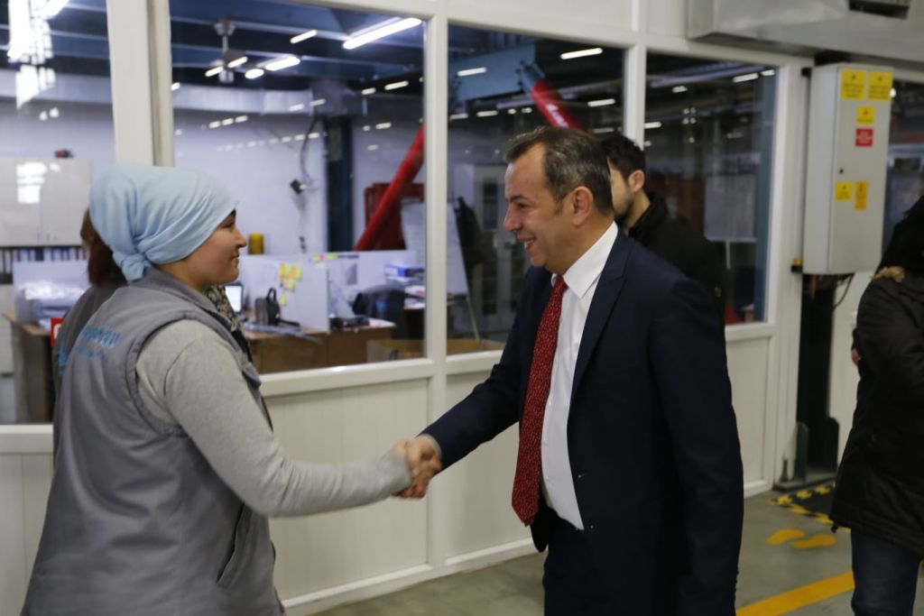 TANJU ÖZCAN'DAN BAŞOĞLU KABLO'YA ZİYARET