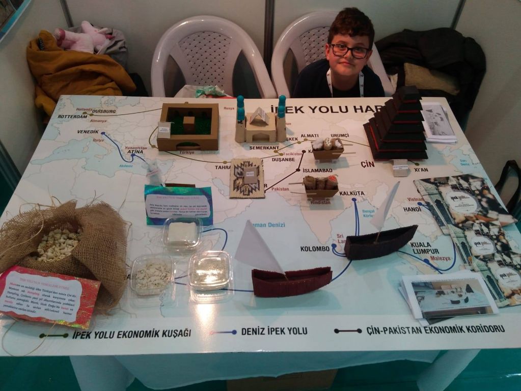 İLİMİZİN DAHİ ÇOCUKLARI BÖLGE ŞAMPİYONU OLDU