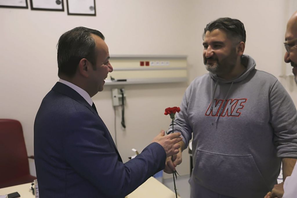 TANJU ÖZCAN 14 MART TIP BAYRAMI'NI KUTLADI