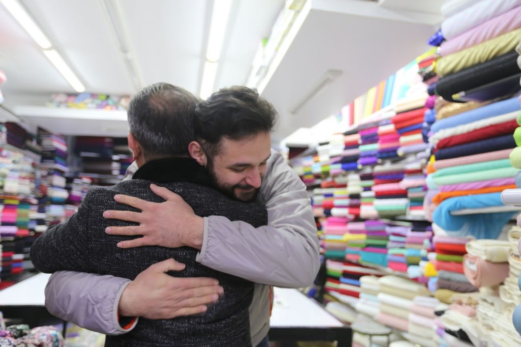 TANJU ÖZCAN KARAMANLI VE YUKARI ÇARŞI ESNAFINI GEZDİ