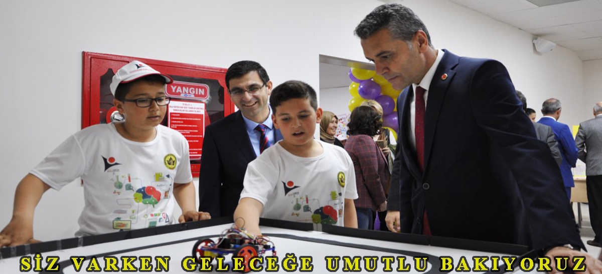 SİZ VARKEN GELECEĞE UMUTLU BAKIYORUZ