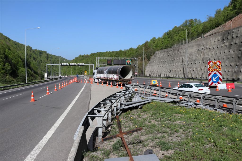 Anadolu Otoyolu'nda bakım çalışması başladı