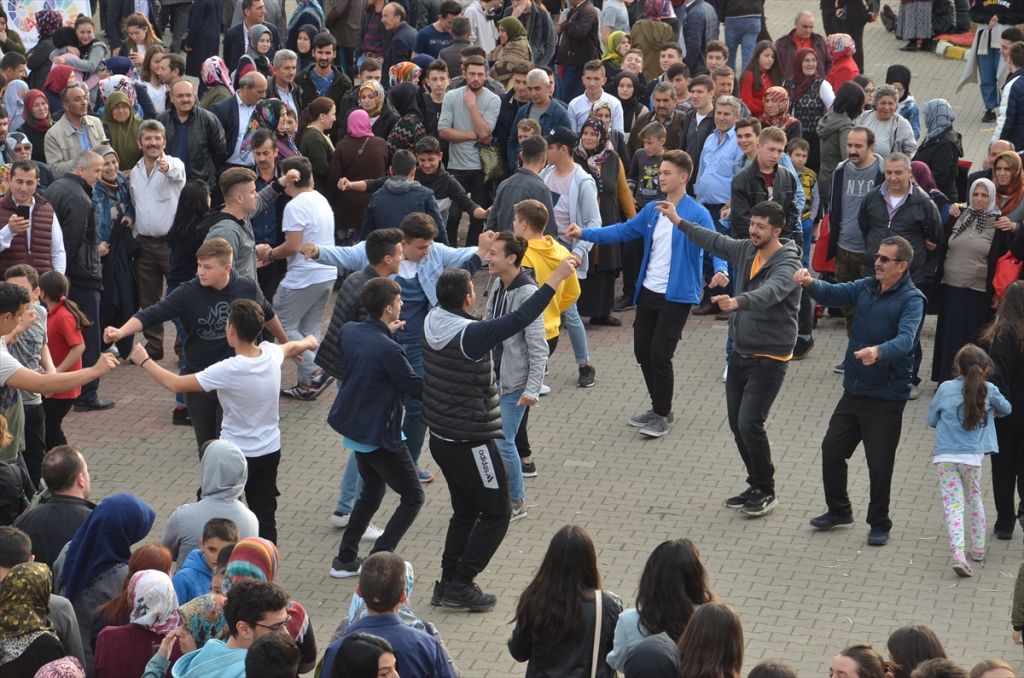 Aşçılık öğrencileri staj yapacakları otellere uğurlandı