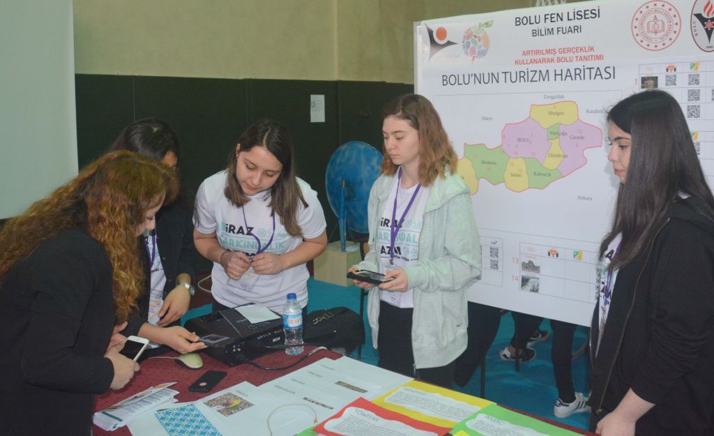 BOLU FEN LİSESİ'NDEN BİLİM ŞENLİĞİ
