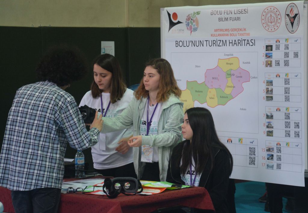 BOLU FEN LİSESİ'NDEN BİLİM ŞENLİĞİ