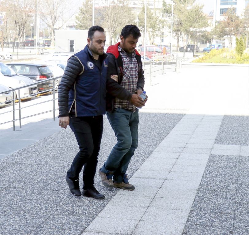 Bolu'da DEAŞ operasyonunda Suriye uyruklu 3 şüpheli gözaltına alındı