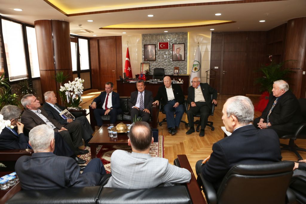 İzzet Baysal Vakfı'ndan Başkan Özcan'a tebrik ziyareti