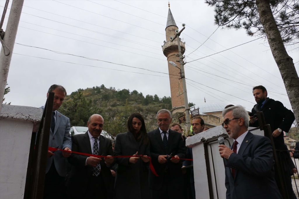 Mudurnu'da Diyanet İşleri Gençlik Merkezi açıldı