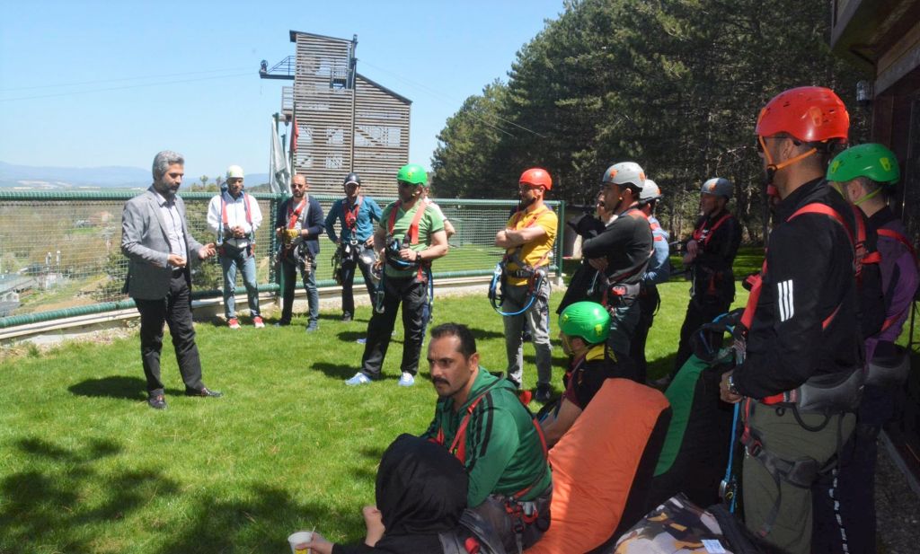 ÖĞRETMENLER MACERA PARKINDA