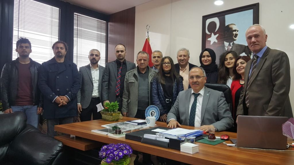 ÖZCAN'A BOZKURT ROZETİ TAKTILAR