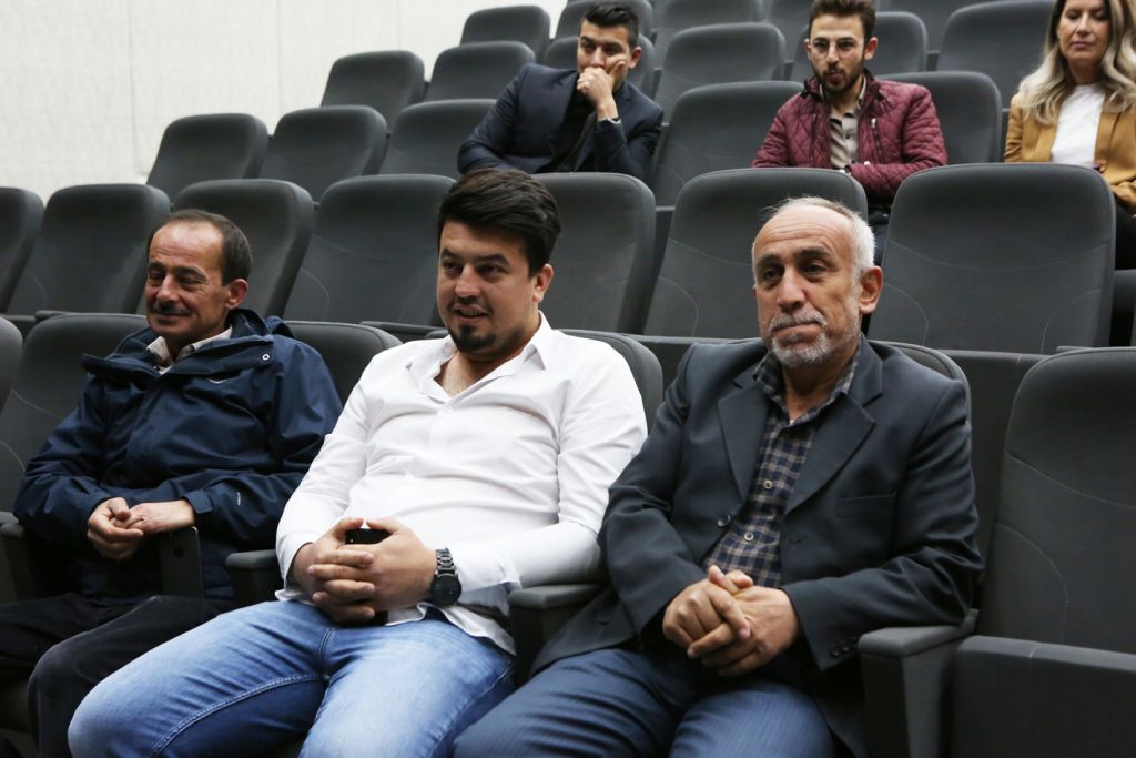 Tebrik çiçeklerinden ilk günde 140 bin lira gelir elde edildi