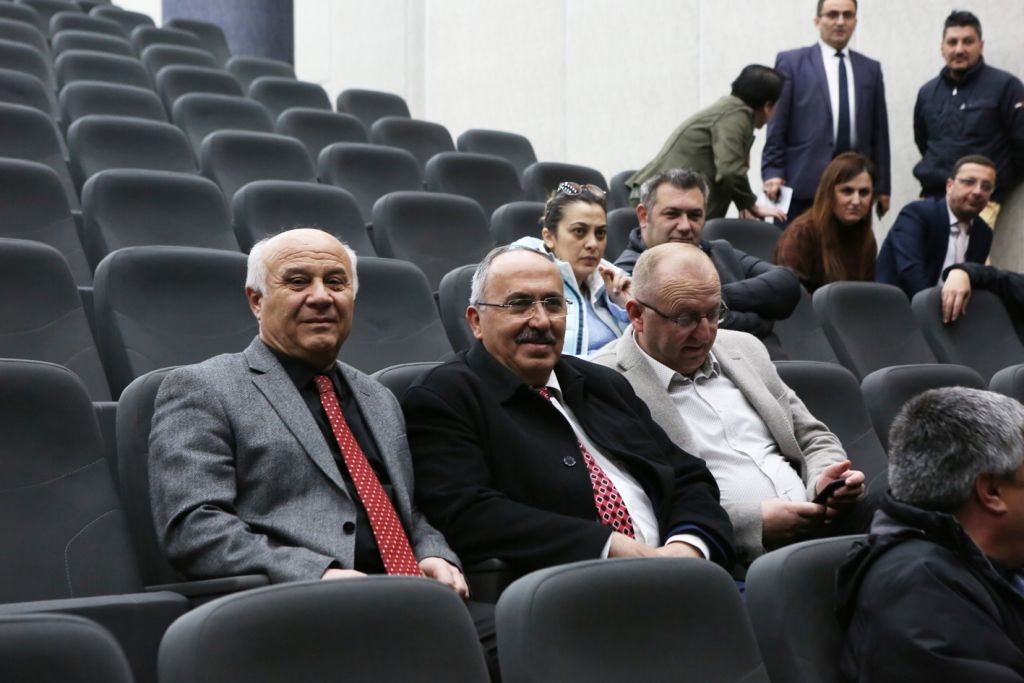 Tebrik çiçeklerinden ilk günde 140 bin lira gelir elde edildi