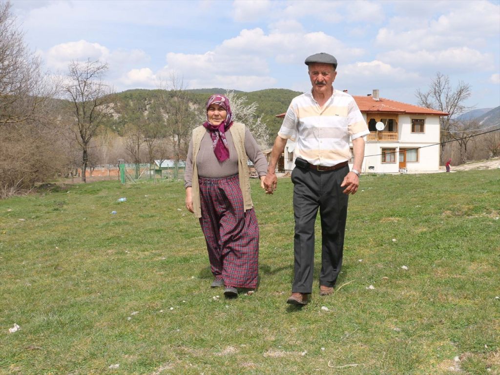 Yarım asırlık muhtar, ipi bir oy farkla göğüsledi