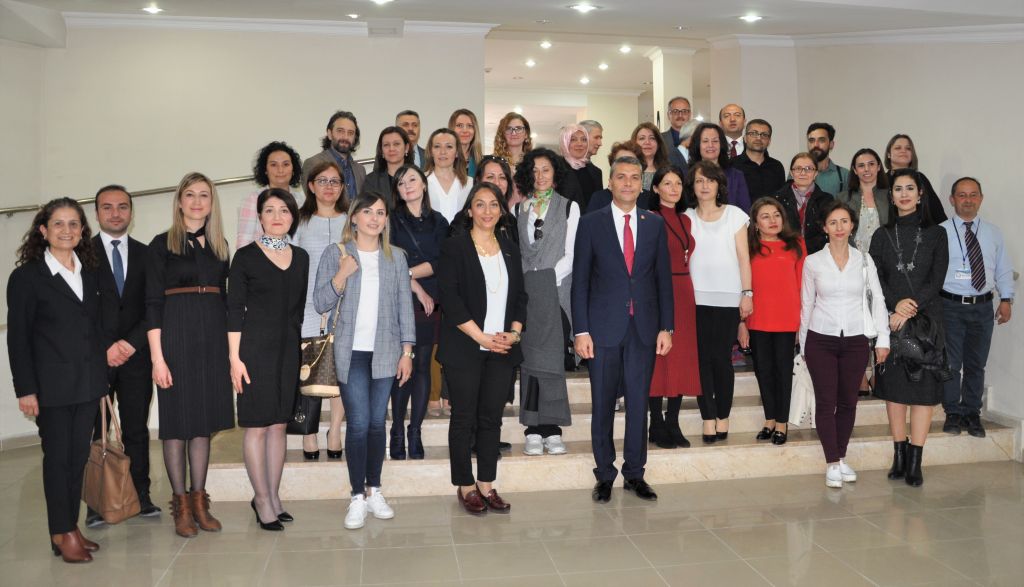 YASİN TEPE SANAT KÖPRÜSÜ SERGİSİNİN AÇILIŞINA KATILDI