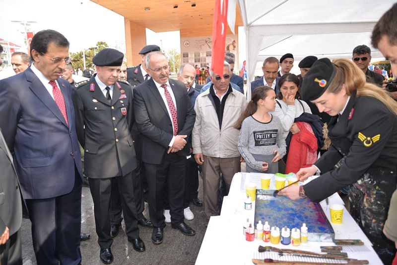 19 Mayıs Atatürk'ü Anma, Gençlik ve Spor Bayramı coşkuyla kutlandı