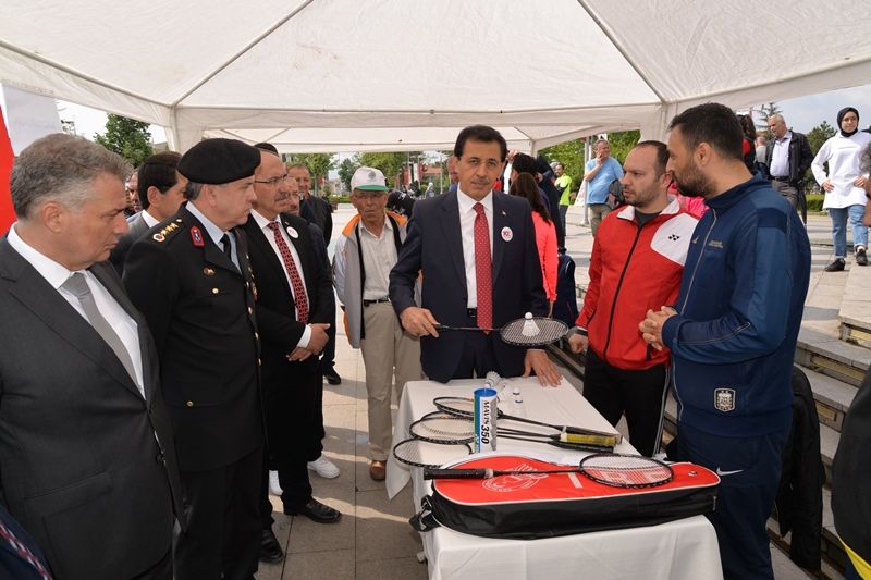 19 Mayıs Atatürk'ü Anma, Gençlik ve Spor Bayramı coşkuyla kutlandı