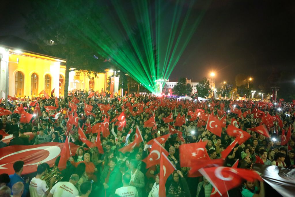 19 Mayıs Atatürk'ü Anma, Gençlik ve Spor Bayramı coşkuyla kutlandı