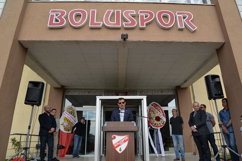 Alttan Isıtmalı Antrenman Sahasının Açılışı Yapıldı