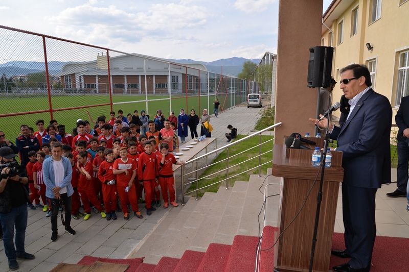 Alttan Isıtmalı Antrenman Sahasının Açılışı Yapıldı