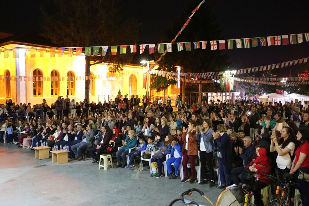 Başkan Özcan: "Kültür ve sanatın yaygın olduğu bir şehir olacağız"