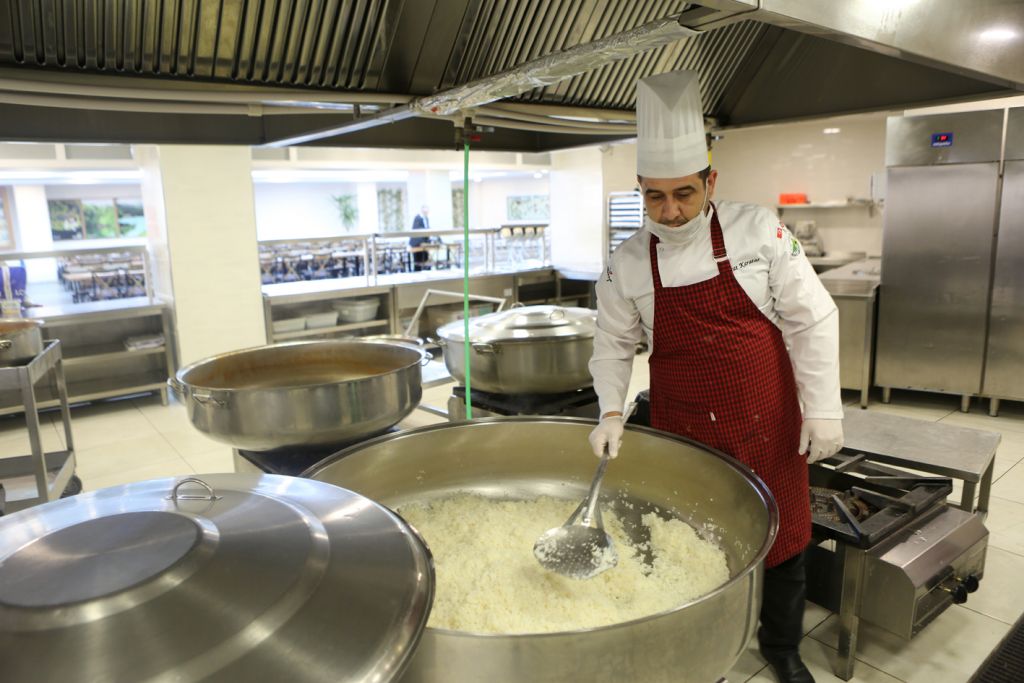 Bolu Belediyesi Aşevi ramazan ayına hazır