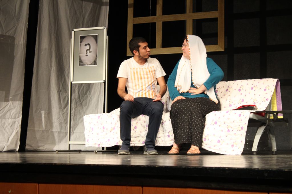 Bolu Sağlık Tiyatro Grubu, Karşılaşmalar oyununu sahneledi