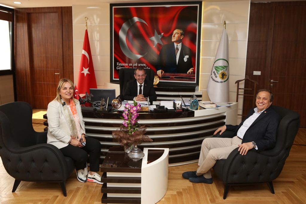 CHP Genel Başkan Yardımcısı Torun'dan Başkan Tanju Özcan'a tebrik ziyareti: "Bolulular çok şanslı"