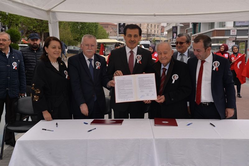 İZZET BAYSAL ŞÜKRAN GÜNLERİ BAŞLADI