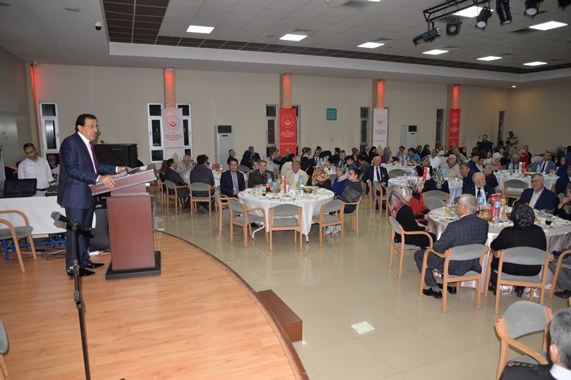 ŞEHİT AİLELERİ VE GAZİLER ONURUNA İFTAR VERİLDİ