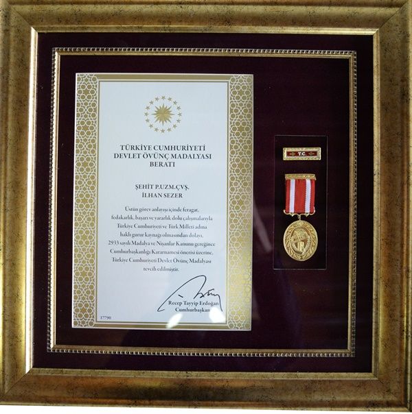 Şehit Ailelerine Devlet Övünç Madalyaları Verildi