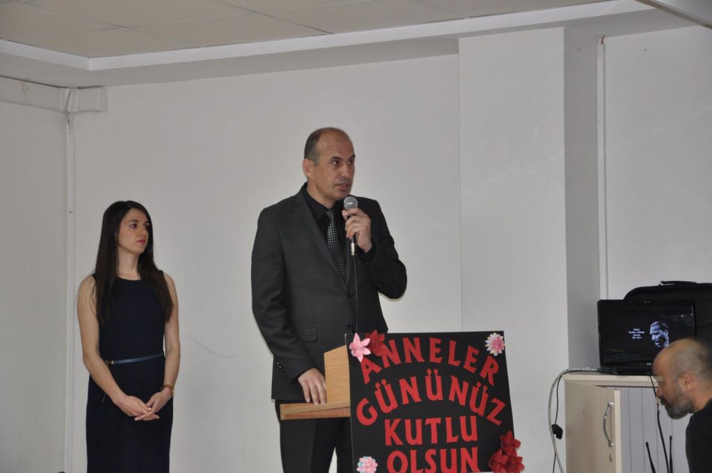 ŞEHİT ANNELERİ İÇİN ANLAMLI PROGRAM