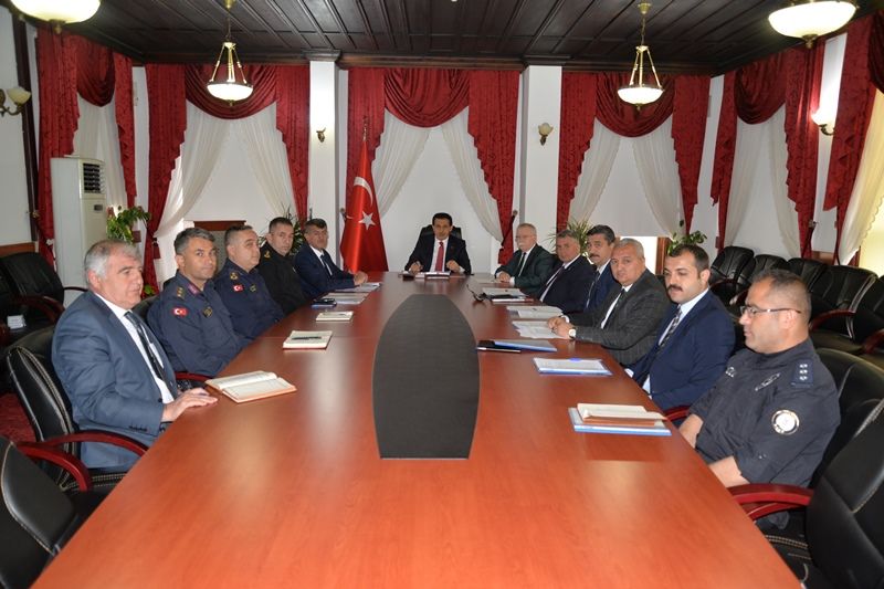 Üniversitelerde huzur ve güveni arttırma il komisyonu toplantısı yapıldı