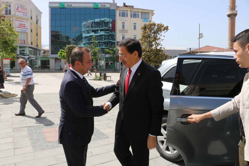 Vali Ahmet Ümit'ten Başkan Özcan'a tebrik ziyareti