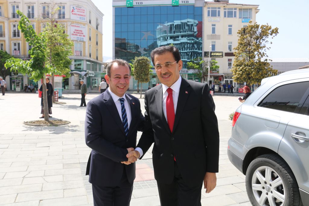 Vali Ahmet Ümit'ten Başkan Özcan'a tebrik ziyareti