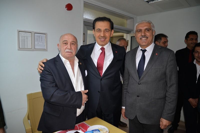 Vali Ümit iftar sofrasında huzurevi sakinleriyle buluştu