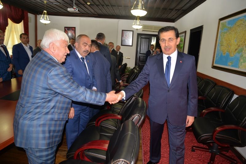 Vali Ümit'e "Dünya Çiftçiler Günü" Ziyareti