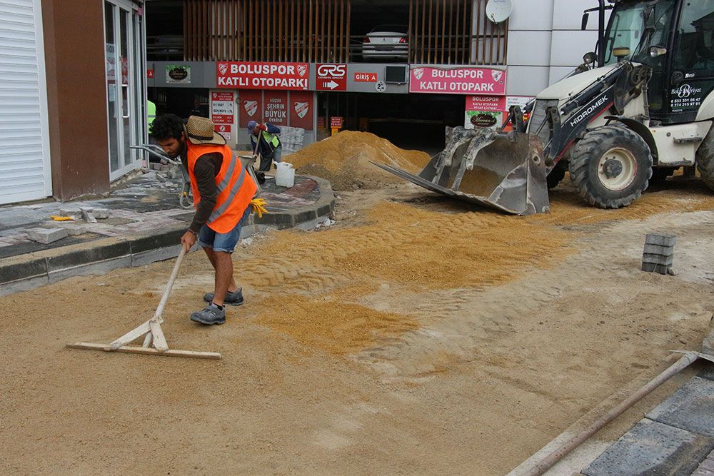 Bolu sokaklarında bozulmuş, yıpranmış yol kalmayacak