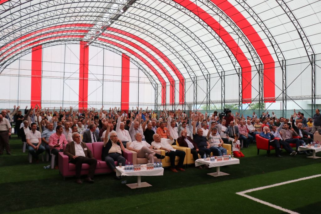 Boluspor'da gergin kongre