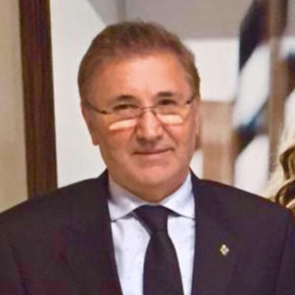 Bir şehir kimliğimiz yok